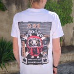 t-shirt daruma vue de dos avec grand motif daruma